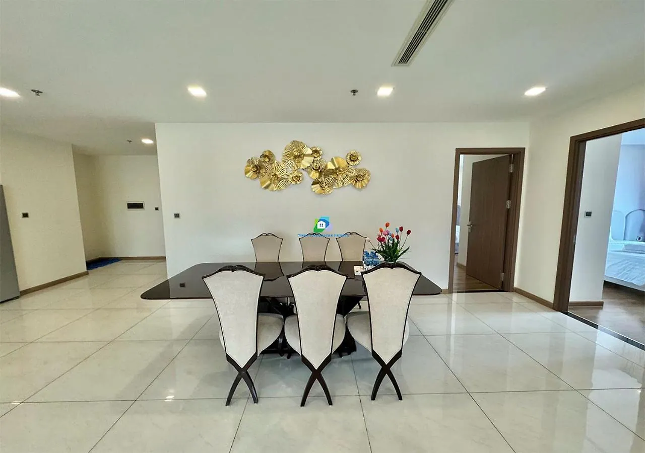 The Landmark And The Park Luxury Apartment Of Vinhomes Ho Chi Minh City 0*,  Vietnam